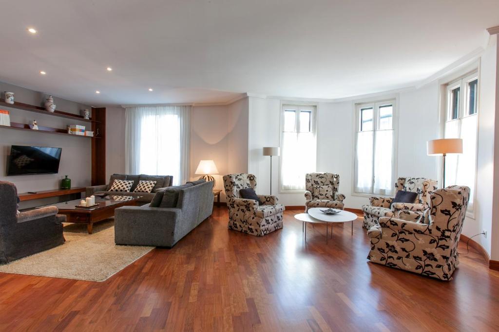 Apartment Serennia Ramblas - Placa Catalunya Barcelona