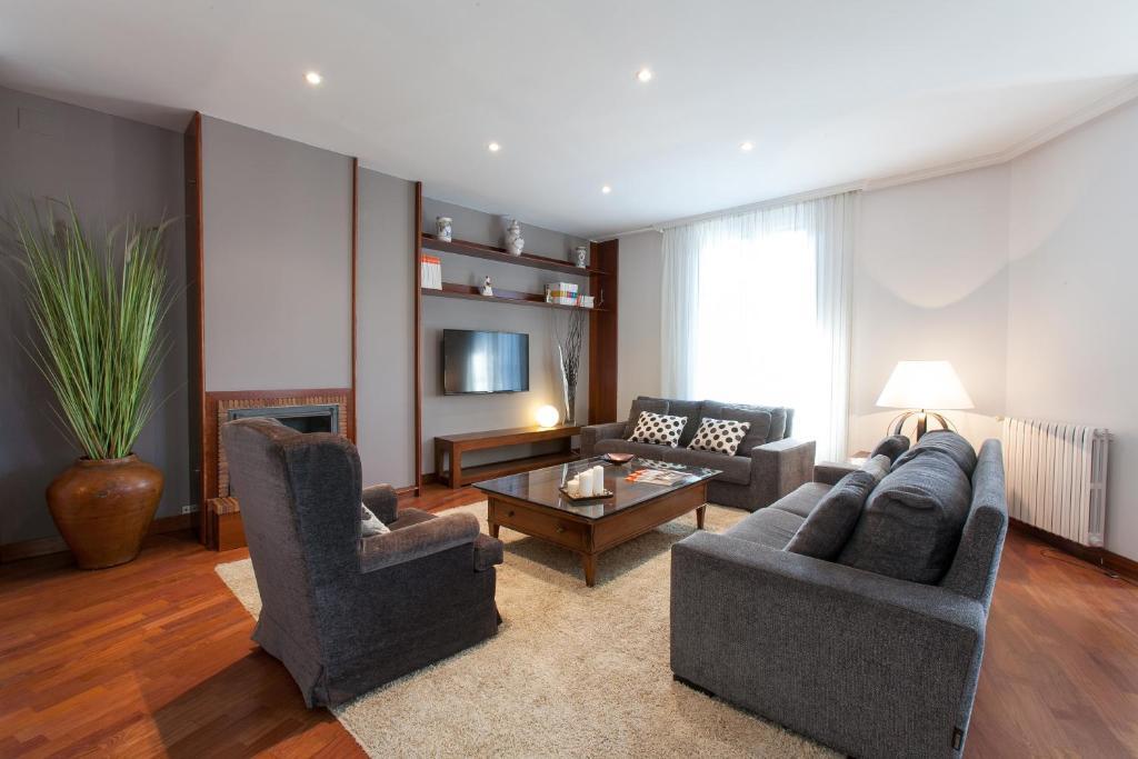 Apartment Serennia Ramblas - Placa Catalunya