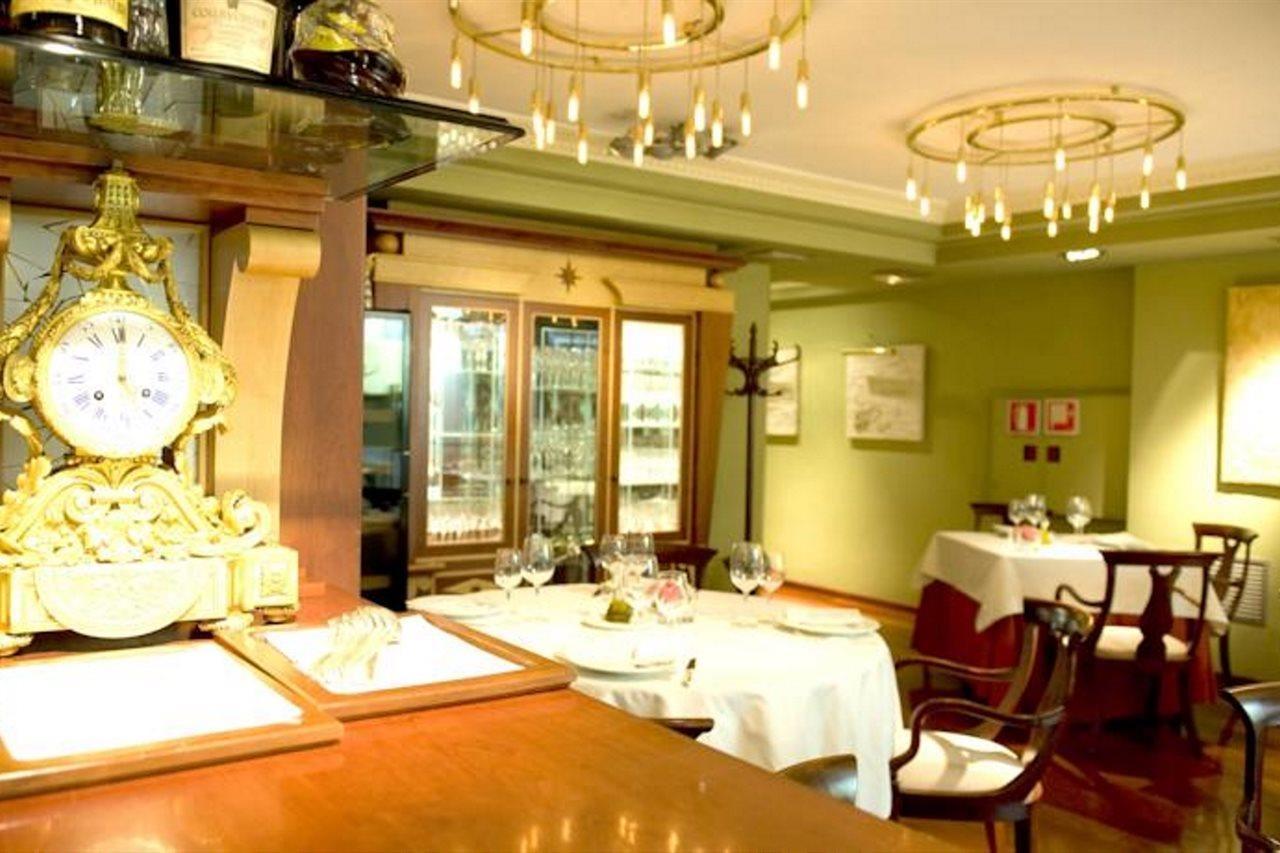 Appart hôtel Apartaments-hotel Hispanos 7 Suiza 4*