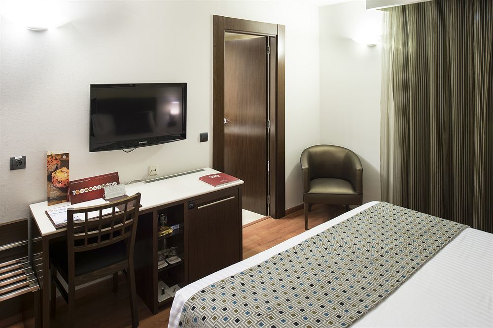 Hotel Catalonia Born