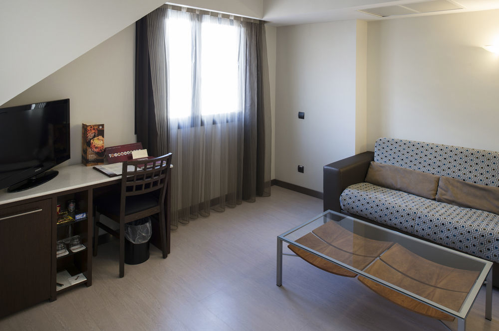 Catalonia Born Hotel 4*