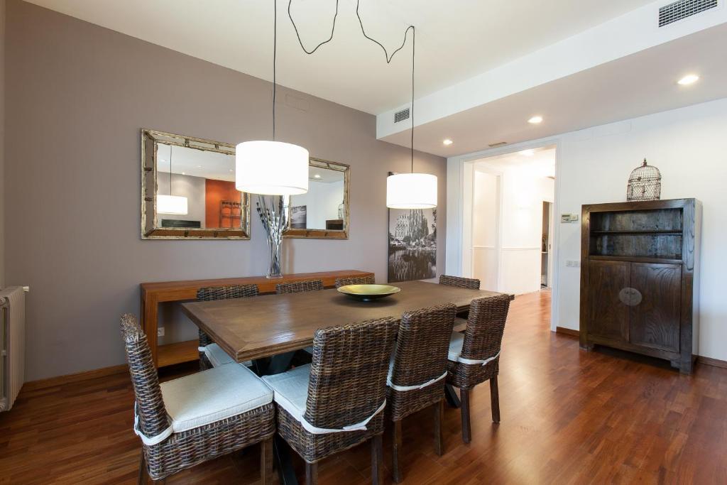 Serennia Ramblas - Placa Catalunya Apartment