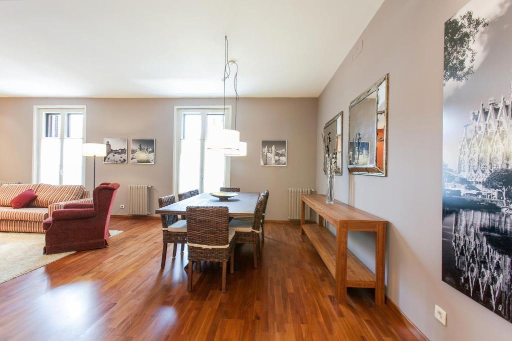 Apartment Serennia Ramblas - Placa Catalunya *