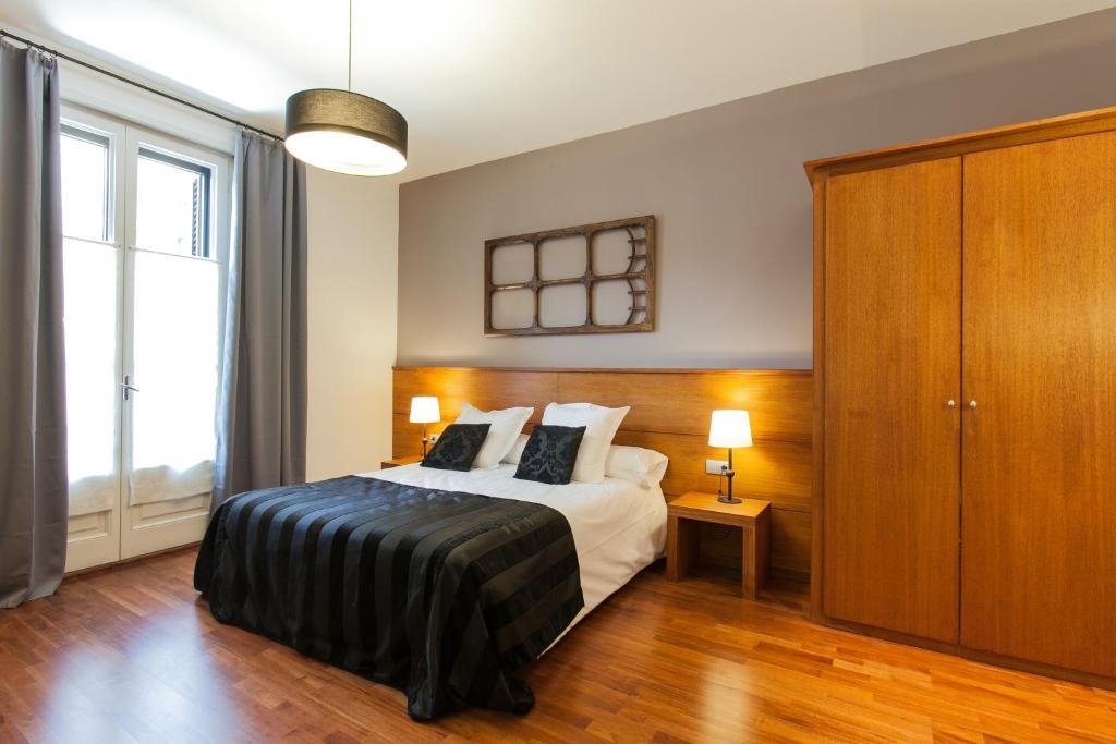 Serennia Ramblas - Placa Catalunya