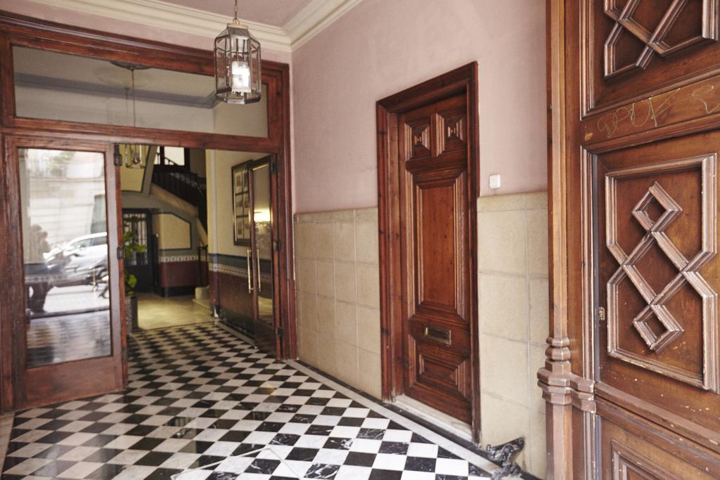 Gasthuis Close To Passeig De Gracia Barcelona
