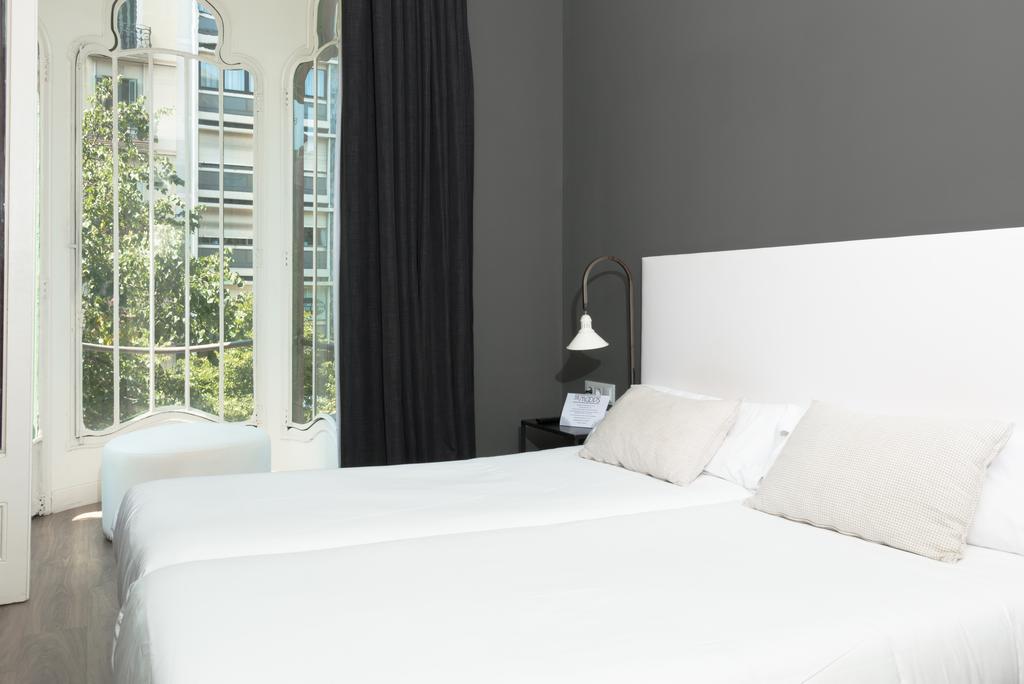 Mosaic By Ona Hotel