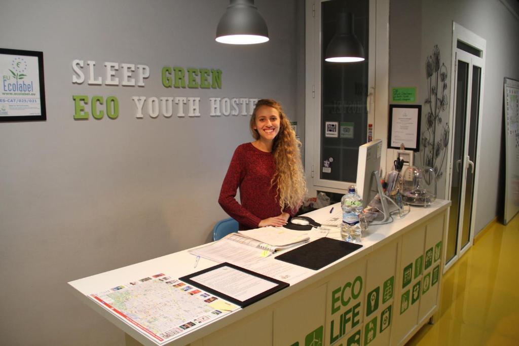 Sleep - Certified Eco Youth Hostel *
