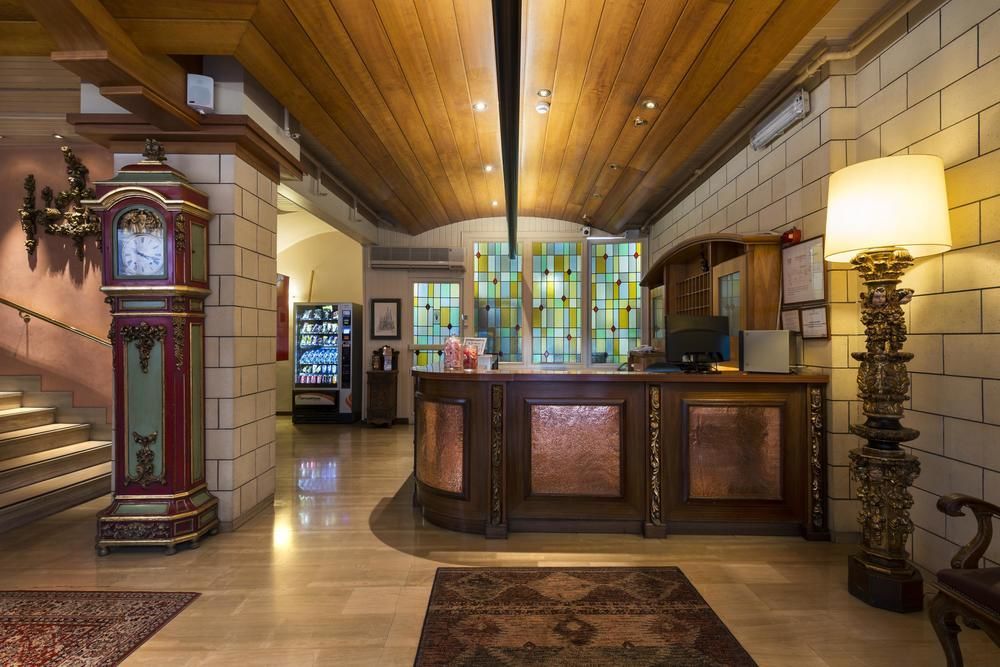 Hotel Meson Castilla Atiram 3*
