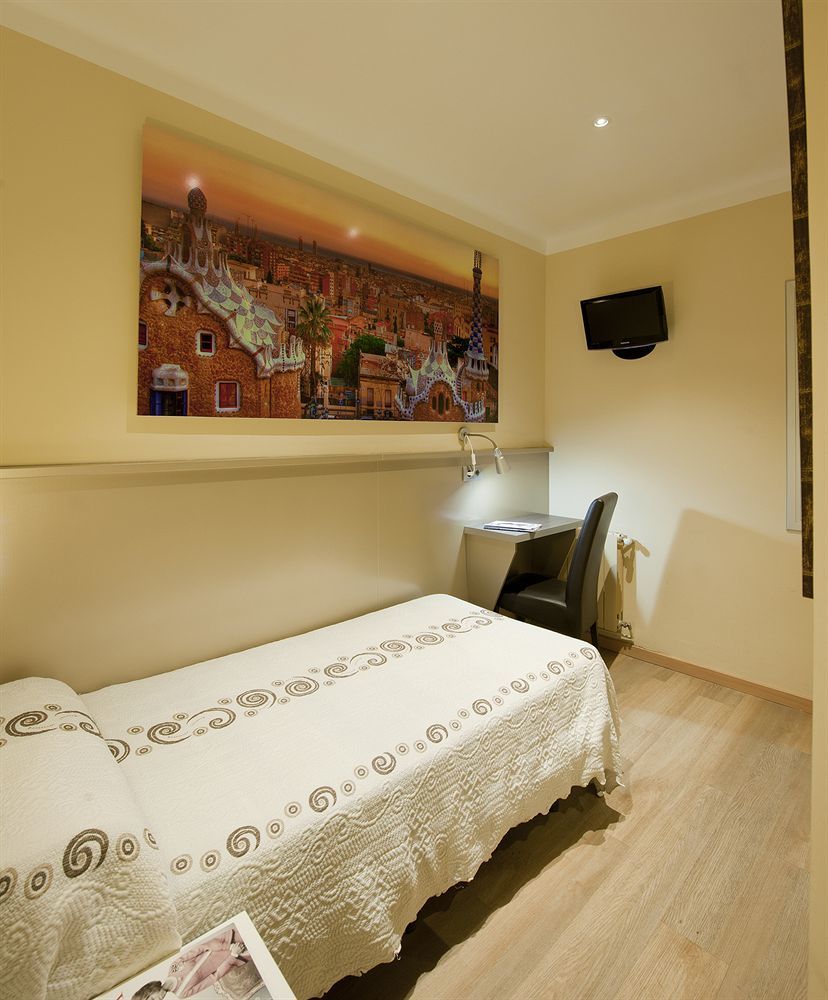 Hostal Barcelona Guest house