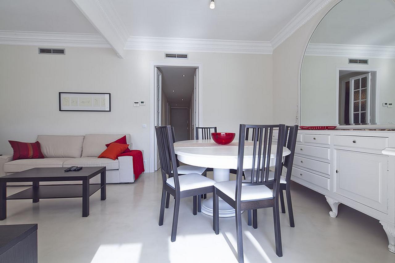 Central&spacious Family