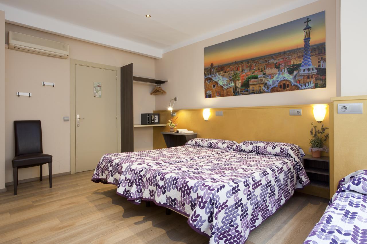Hostal Barcelona Guest house