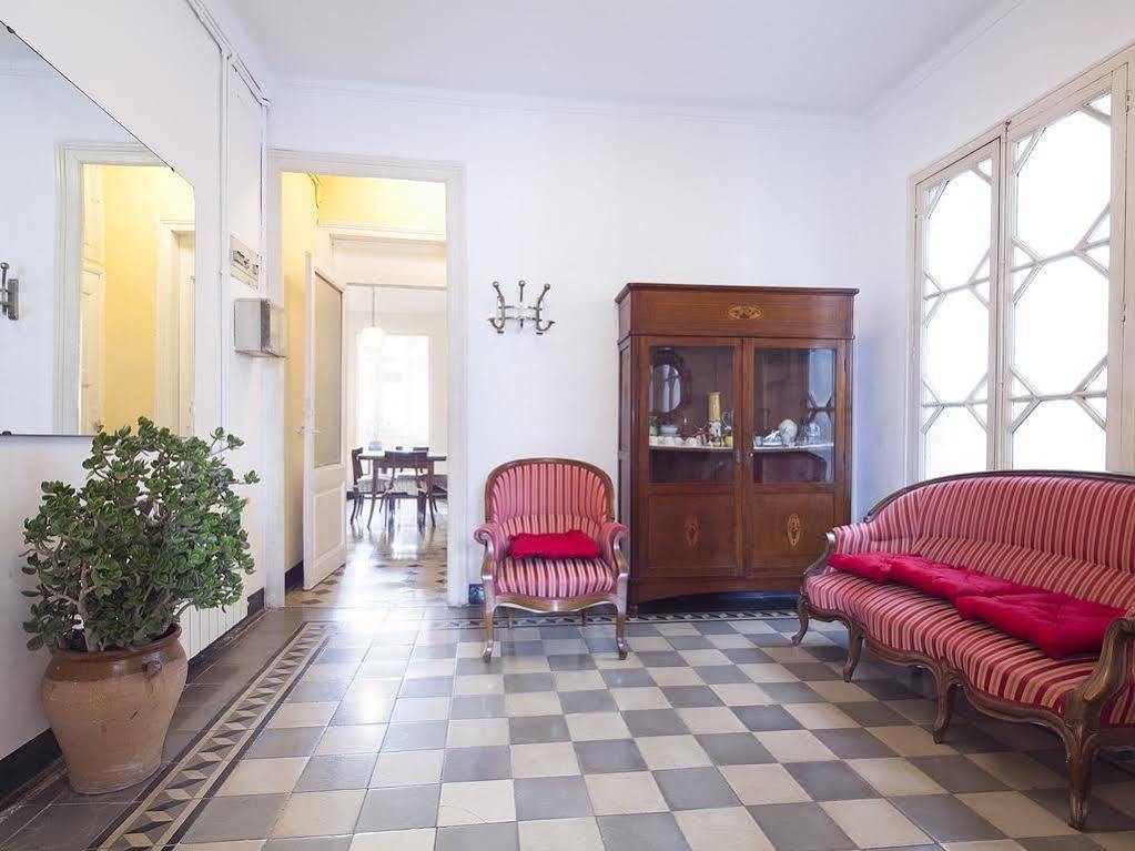 Around Exclusive 4* Barcelone
