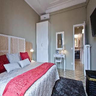 Around Exclusive Hotel 4*
