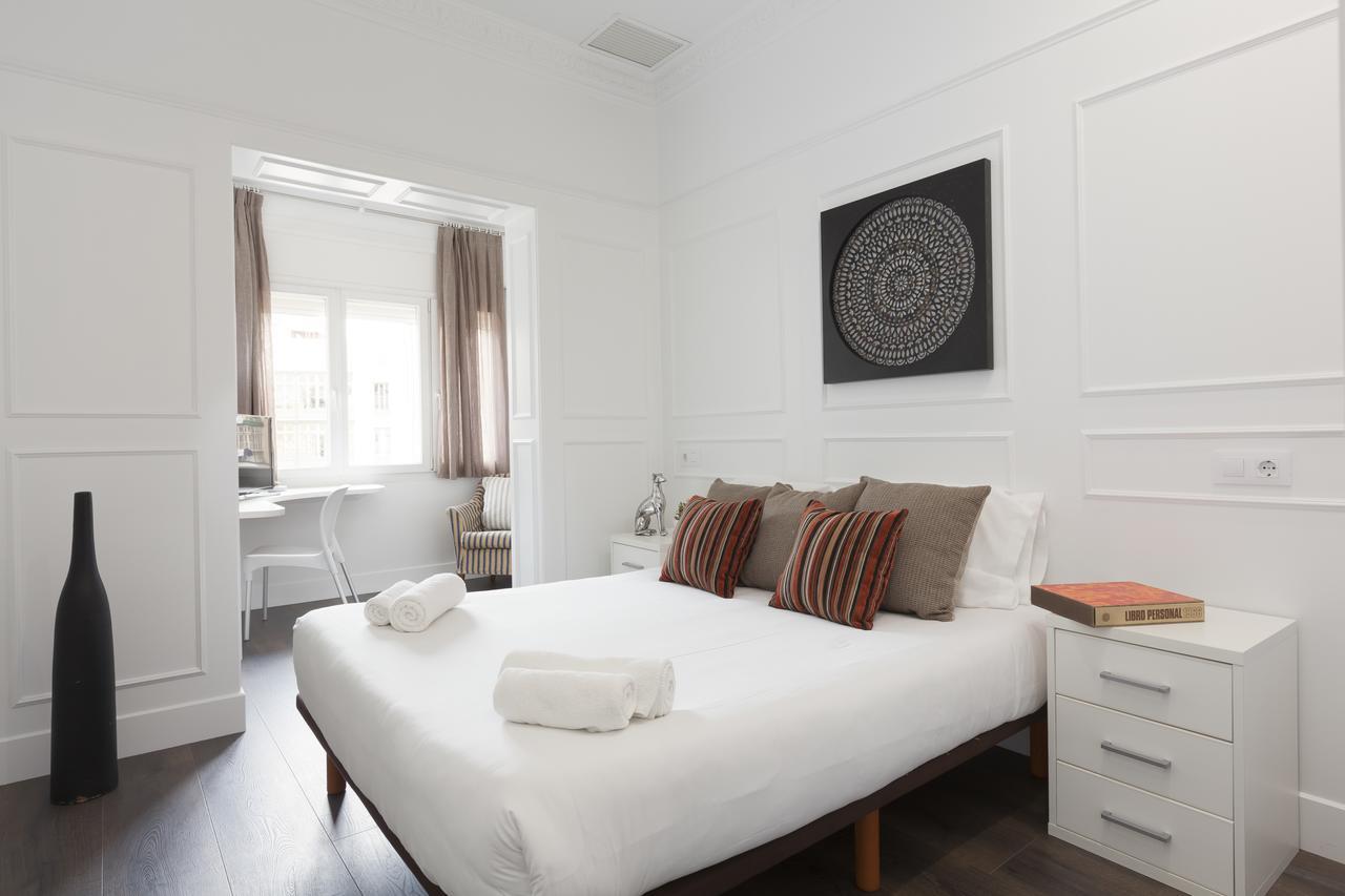Enjoybcn Coliseum Apartamento