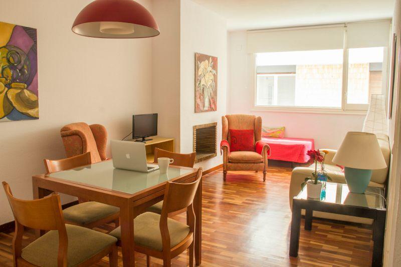 Sweet Bcn Three Bedroom Apartment *