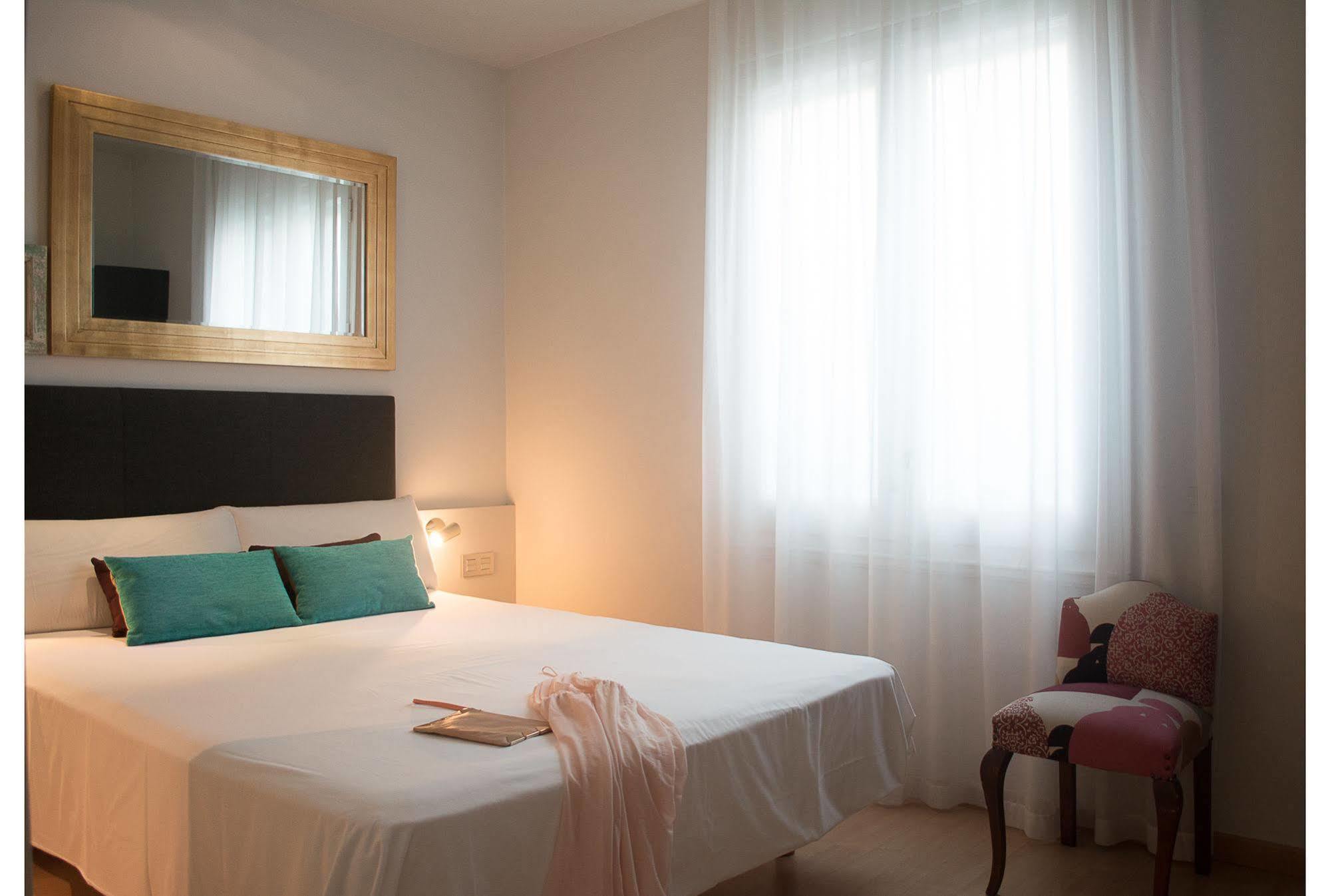 Lemar Boutique 3*