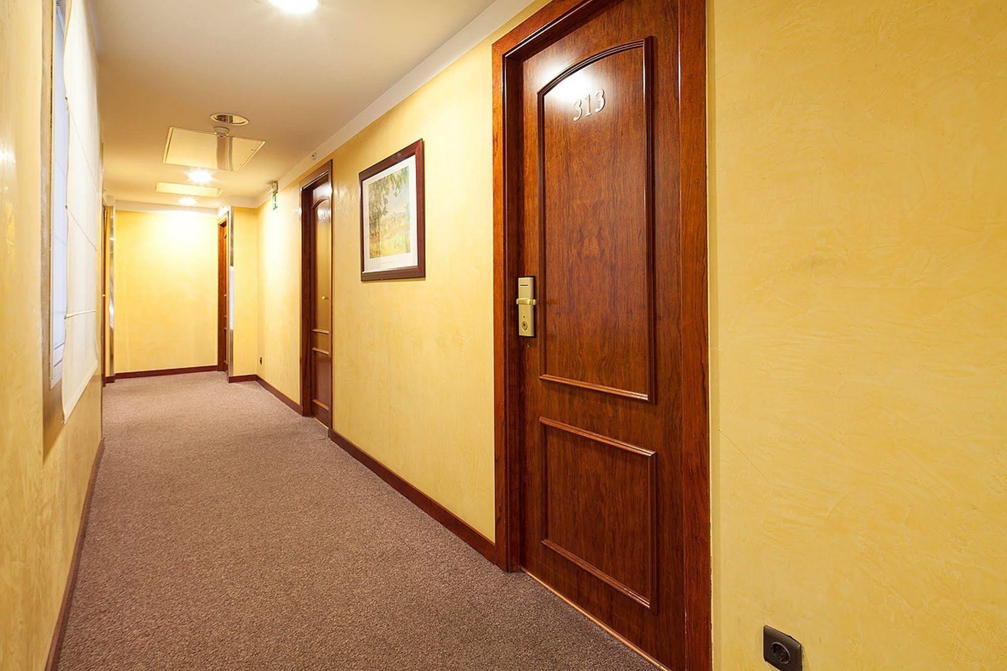 Acta Splendid Hotel