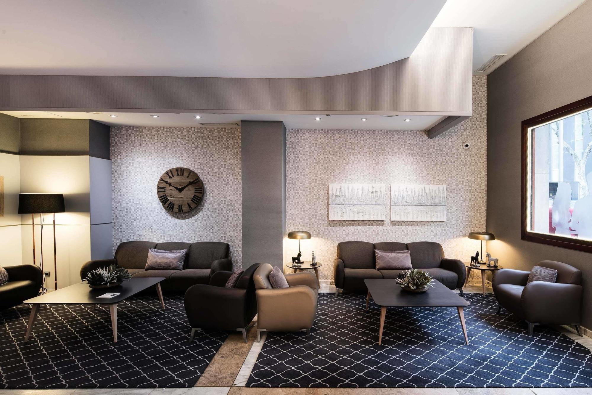 Hotel Catalonia Gracia 4*