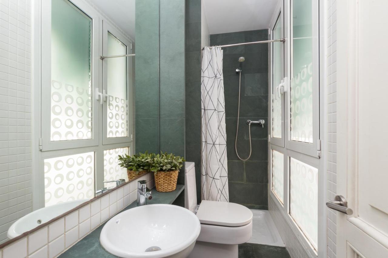 Montaber - Gran Via - Rocafort Apartment *