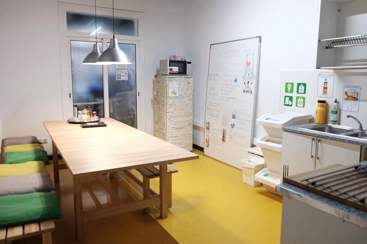 Sleep - Certified Eco Youth Hostel Barcelona