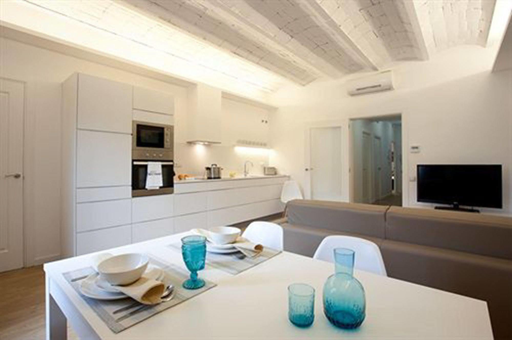 Rent Near Plaza De Catalunya Appartement *