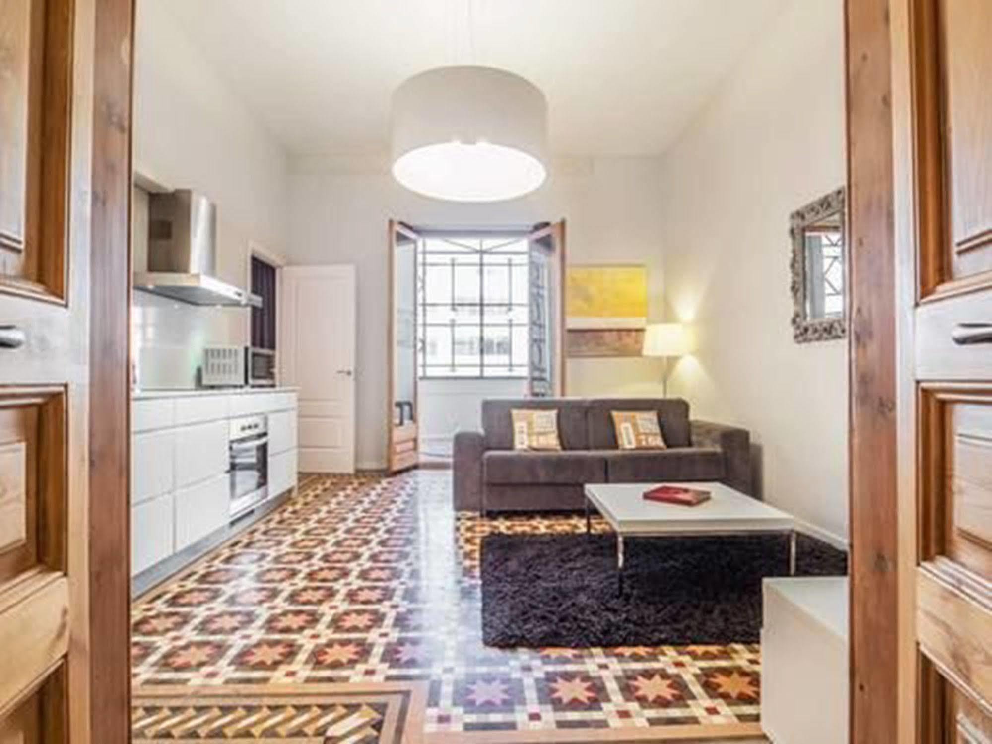 Rent Near Plaza De Catalunya Appartement