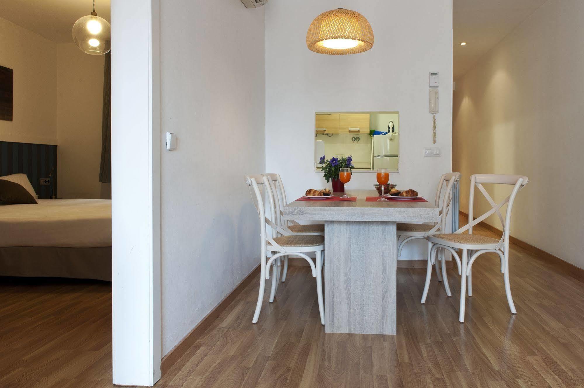 Mh Liceo Appartement Barcelone