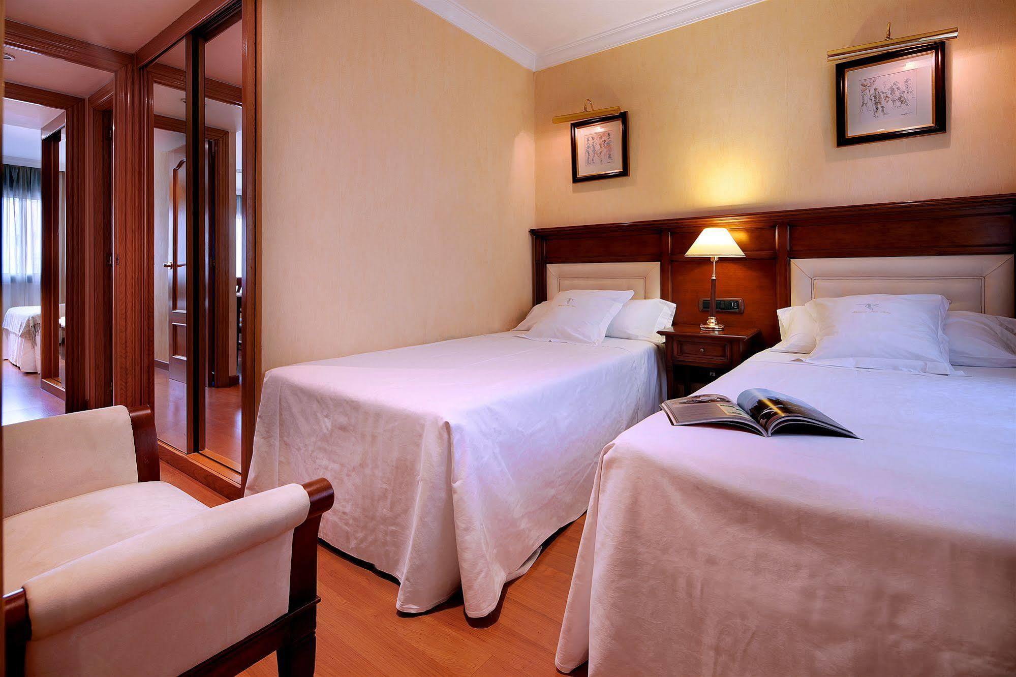 Appart hôtel Apartaments-hotel Hispanos 7 Suiza 4*