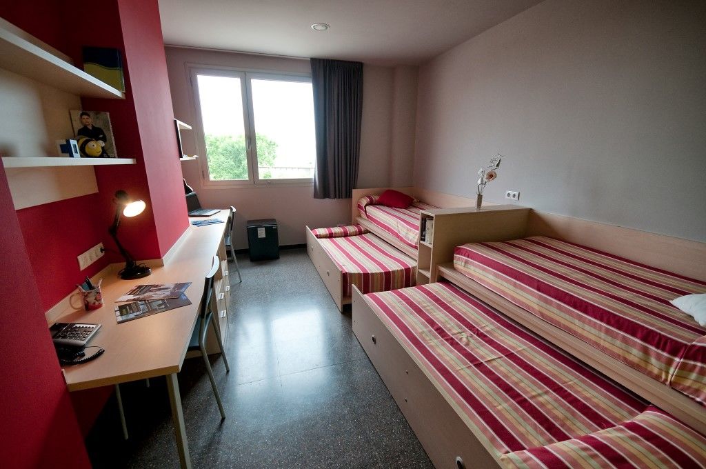 Apartment Agora Bcn. Residencia Universitaria Internacional *