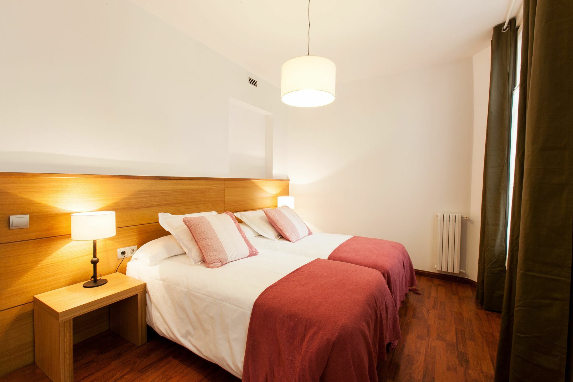 Serennia Ramblas - Placa Catalunya Apartment *