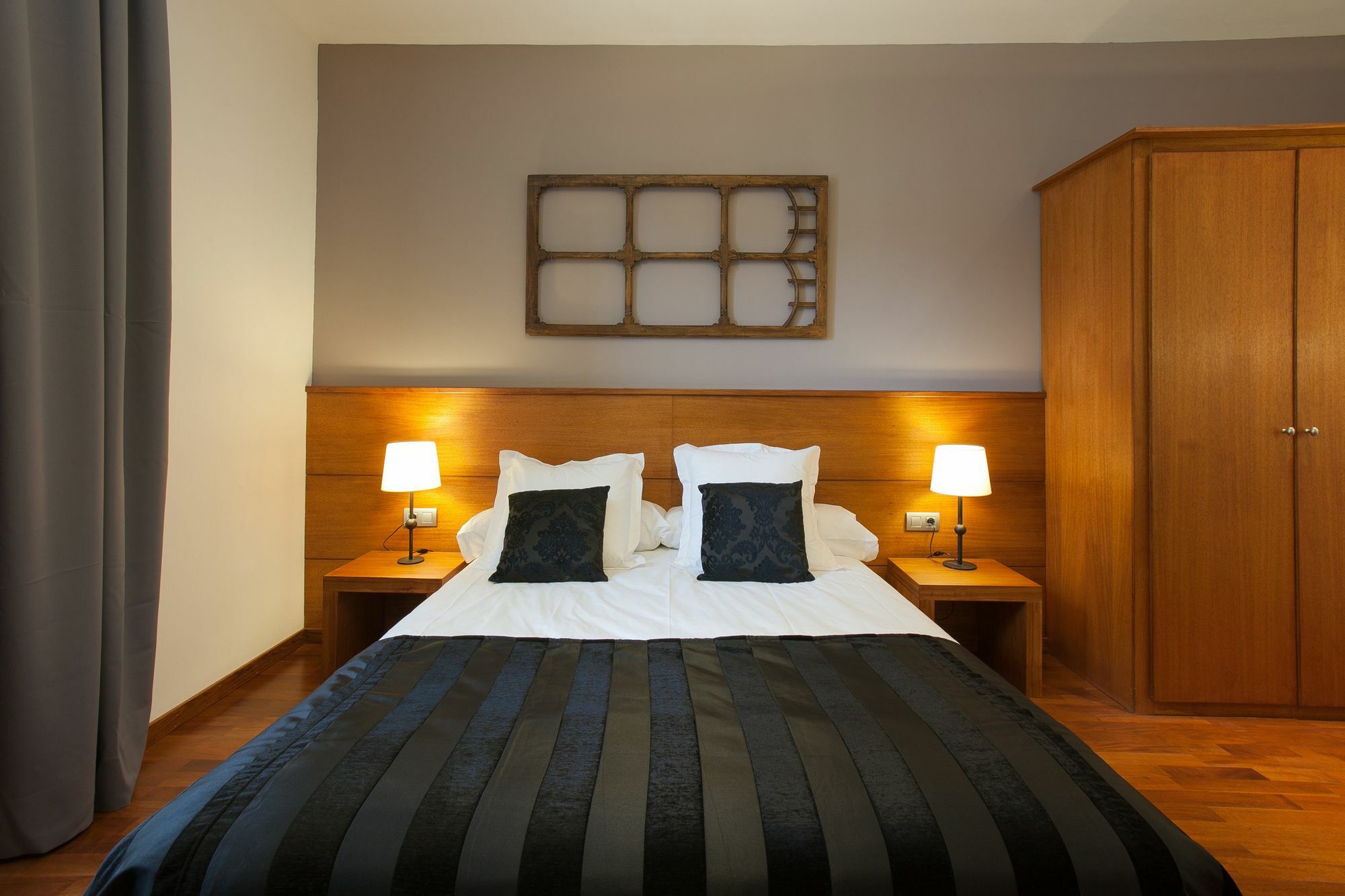 Serennia Ramblas - Placa Catalunya Apartment