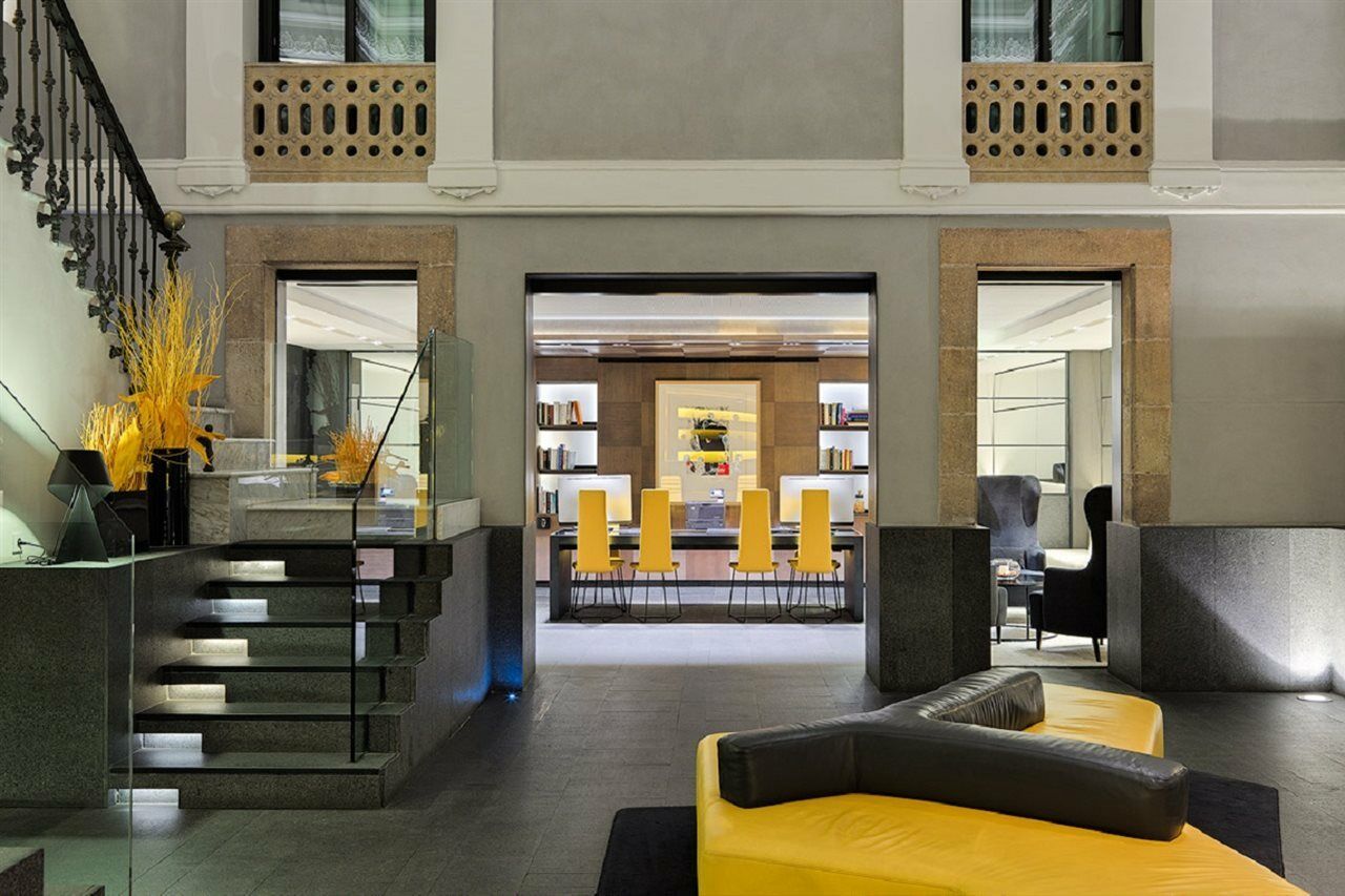 Hotel H10 Urquinaona Plaza (adults Only) 4*