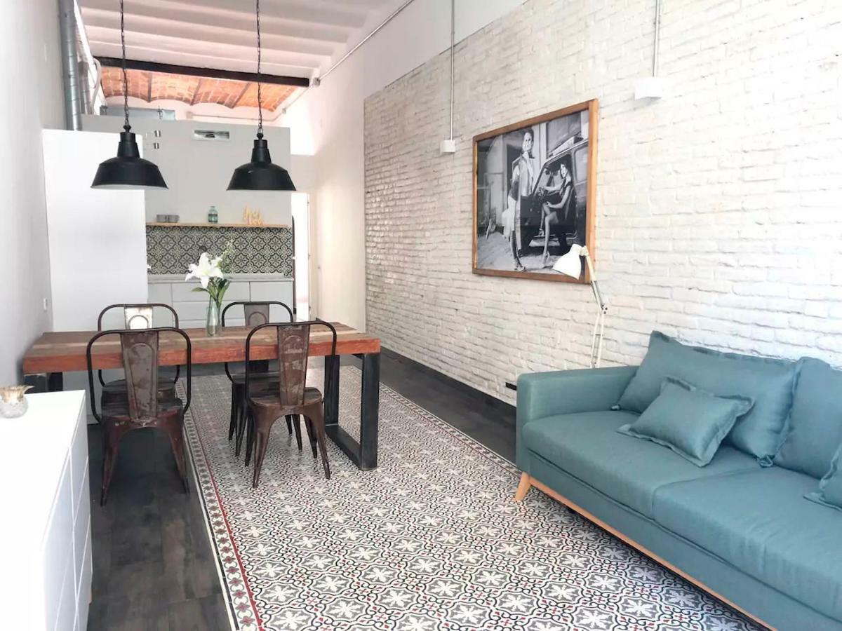 Stylish With Terrace For Couple Or Family Apartment