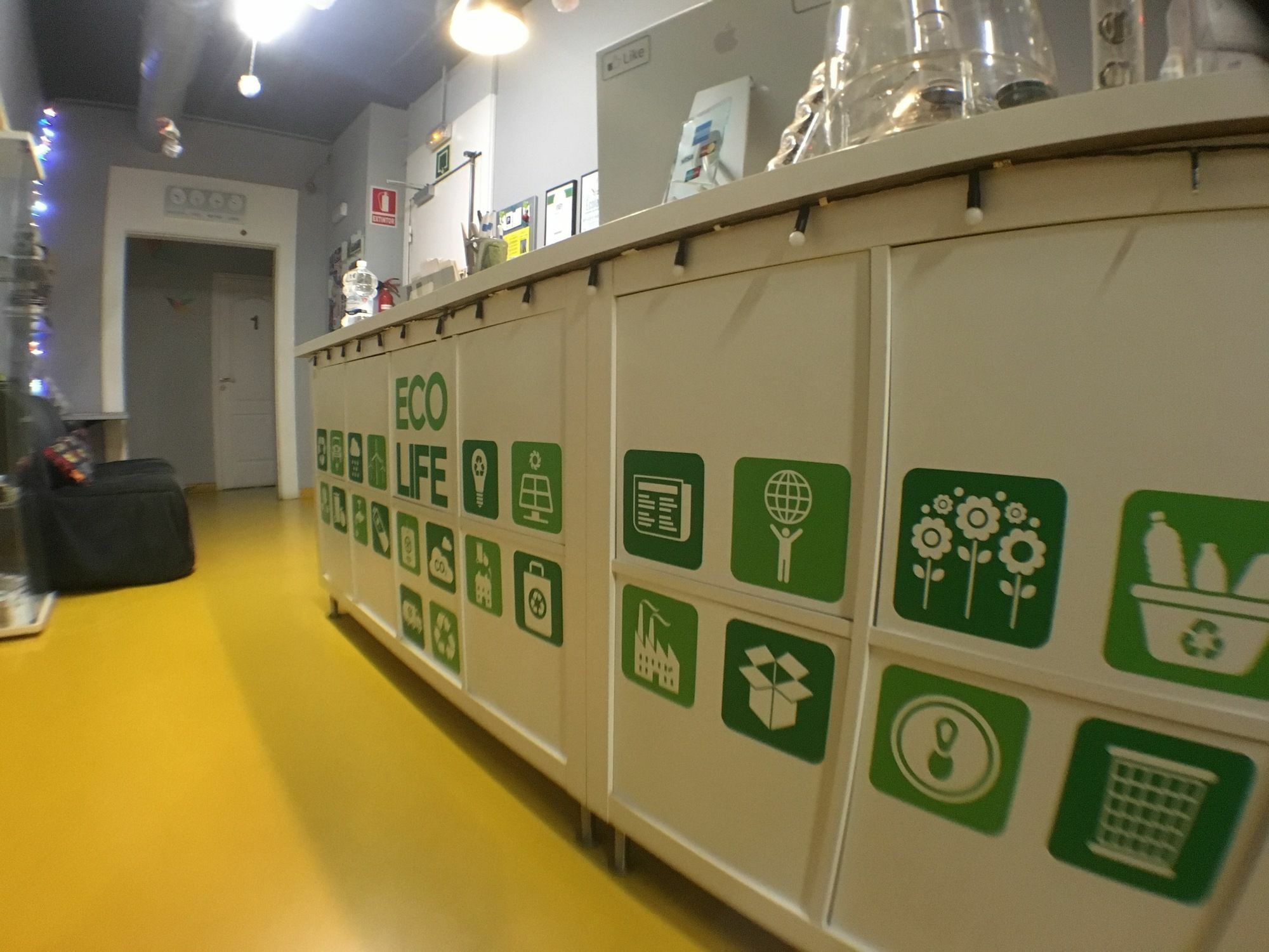 Sleep - Certified Eco Youth Hostel *
