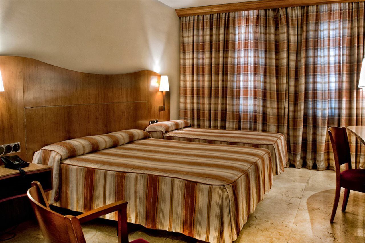 Aristol - Sagrada Familia 3*
