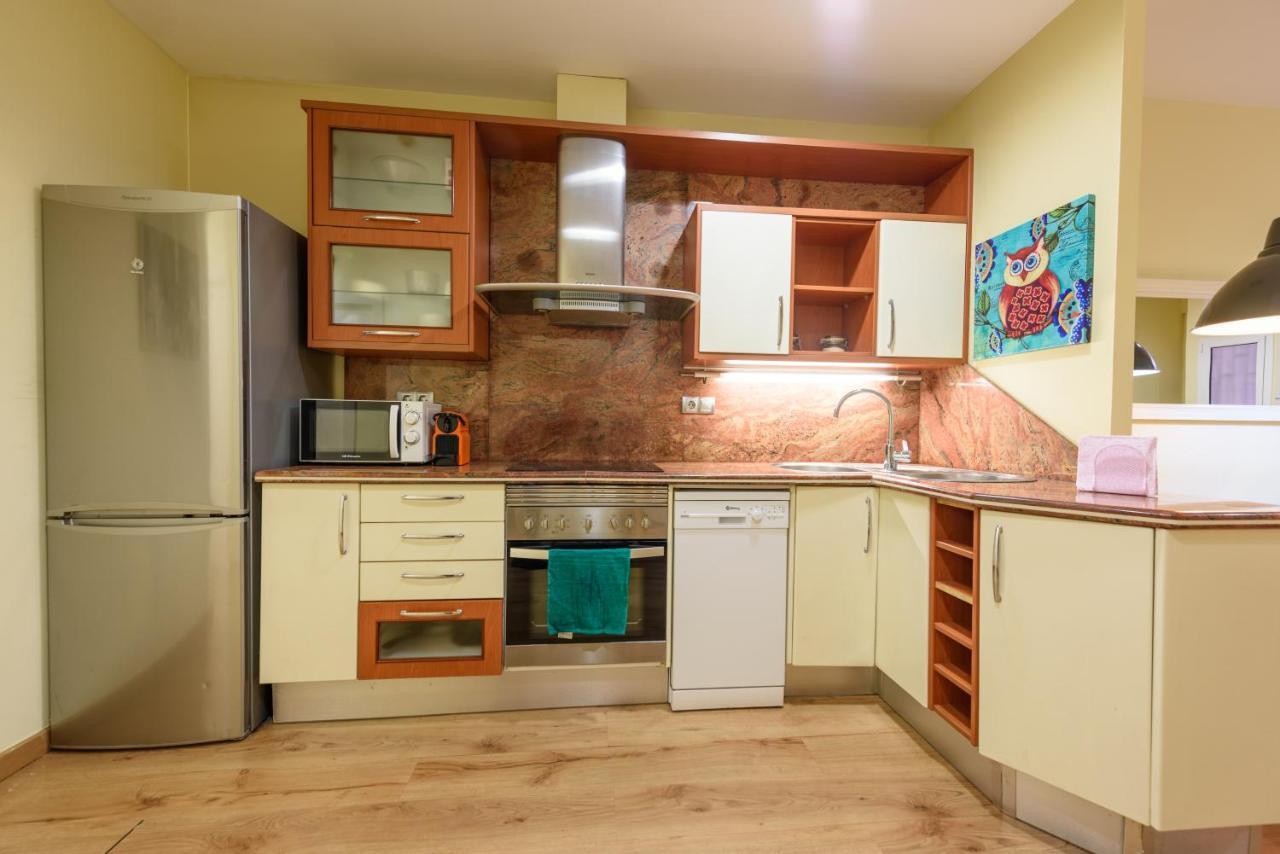 Ramblasrentals Chic & Spacious Flat Pool Table 15m Ramblas - Parking - Wifi Appartement