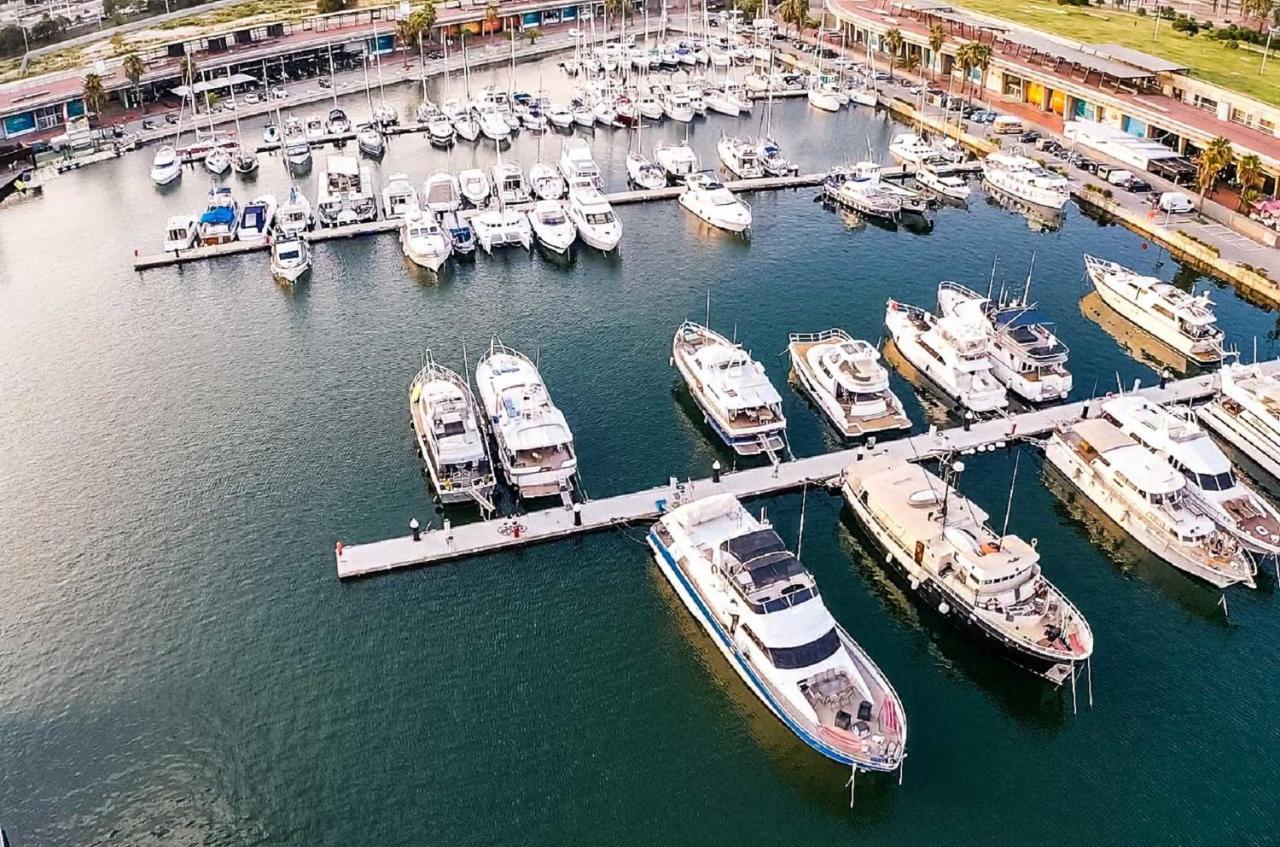 Motor Yacht Boatel * Barcelone
