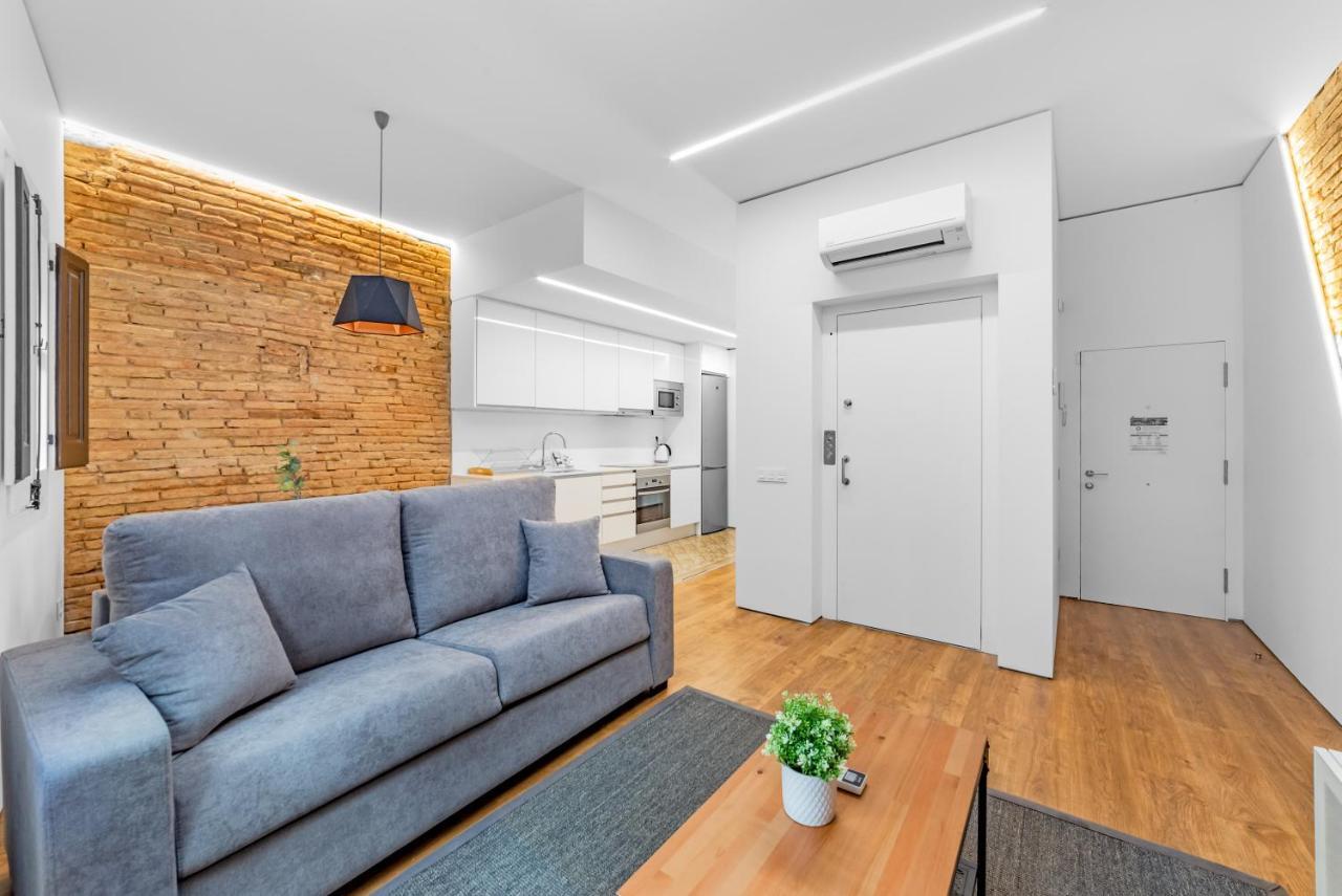 Lodging Modern In Downtown With Lovely Balcony Apartamento *