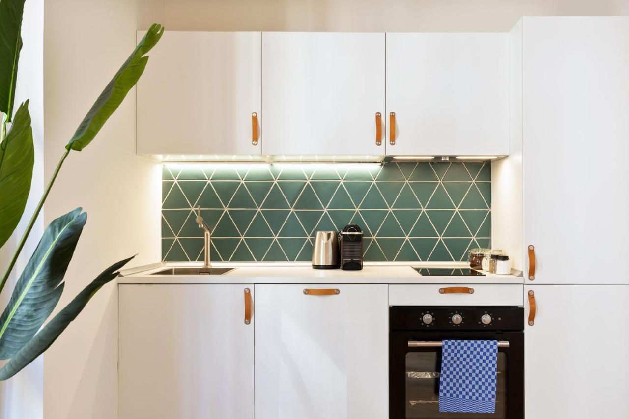 Diagonal Apartments By Olala Homes
