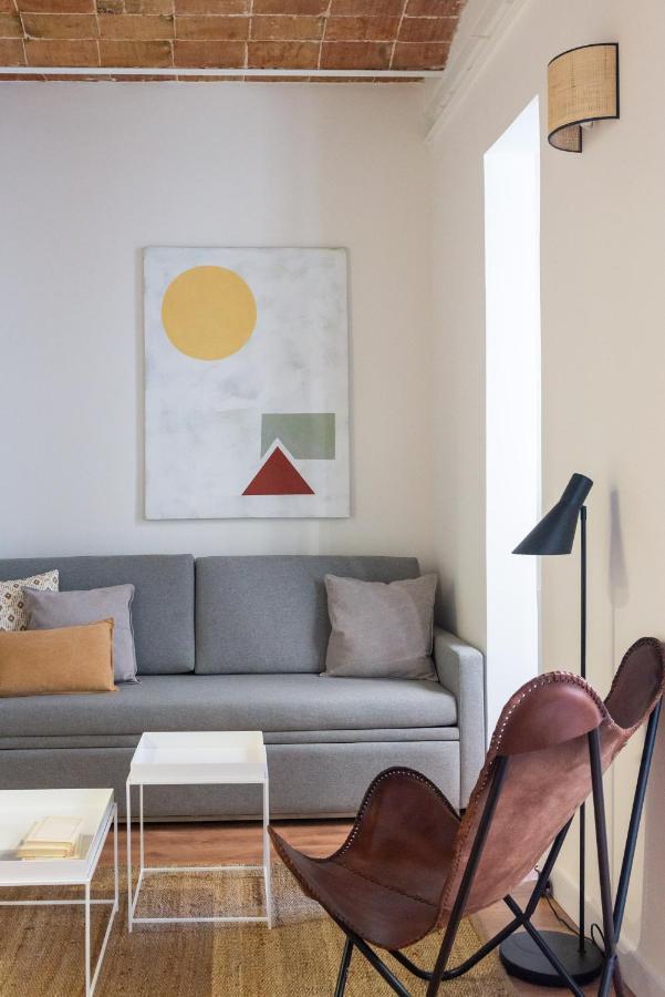 Diagonal Apartments By Olala Homes