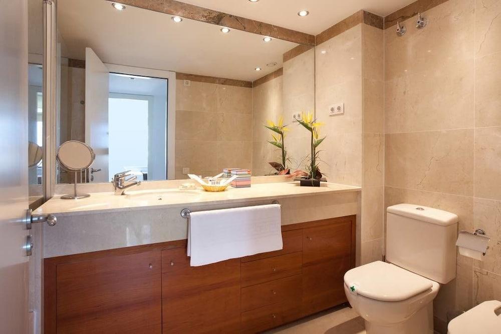 Akira Flats Diagonal Mar Appartement *