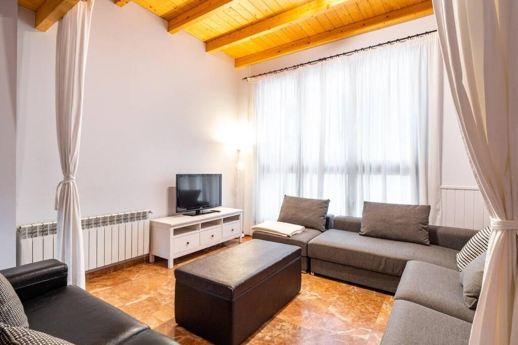 Spacious Sagrada Familia Apartamento
