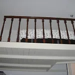 Apartaments Travessera Parc Gueell