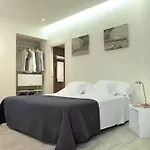 Limehome Barcelona Rector Triado