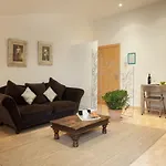 Fabulous 2 Bed With Terrace Close To Plaza Espana