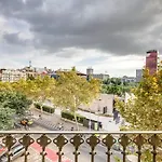 Design 1 Bedroom Apartment Near Plaza Espana