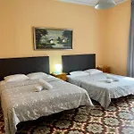 Mariarooms Hostel