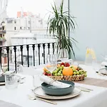 Ha Balmes Terrace Apartments