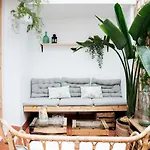 Ha Balmes Terrace Apartments