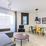 51Sam1021 - Modern Apartment Near Montjuic